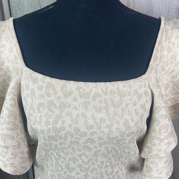 INC metallic leopard print crop sweater women’s M - Picture 3 of 13